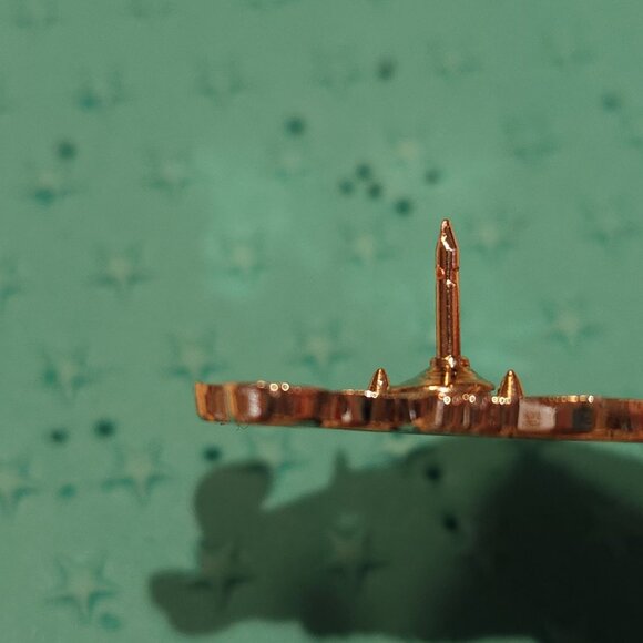 Disney Pin Goofy Munchlings Mystery Series 1 Chocolate Brownie Bar - Picture 3 of 3